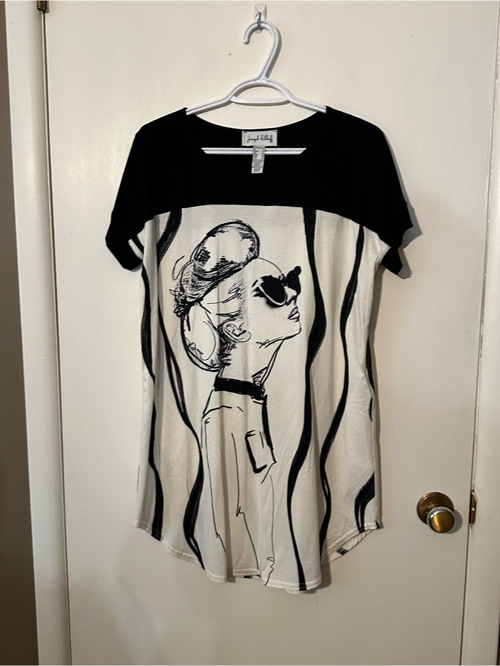 Joseph Ribkoff graphic short-sleeve tunic artistic women graphic unique